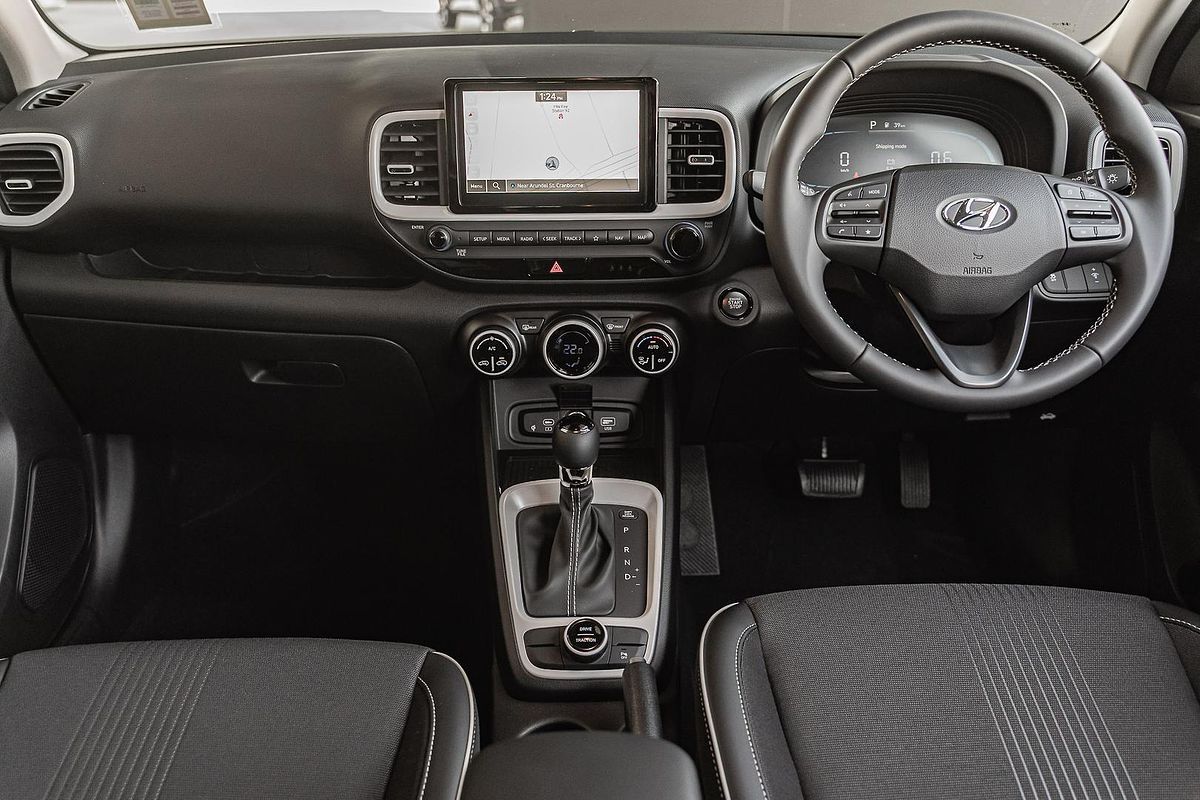 2025 Hyundai Venue Elite QX.V5
