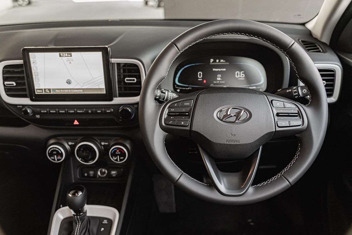 2025 Hyundai Venue Elite QX.V5
