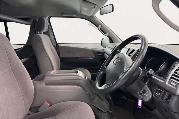 2007 Toyota Hiace Super GL 4WD TRH216