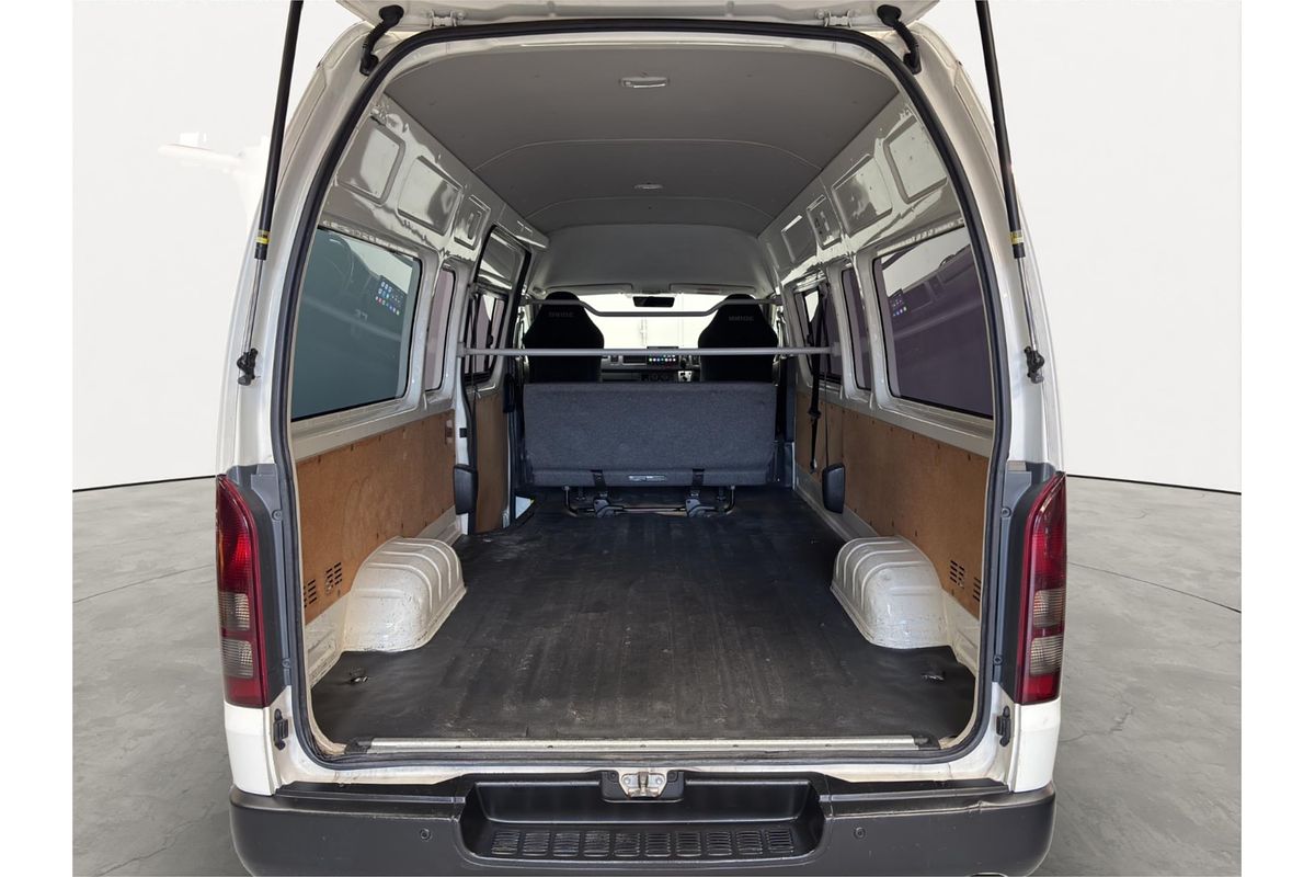 2011 Toyota Hiace DX Wide 4WD TRH226