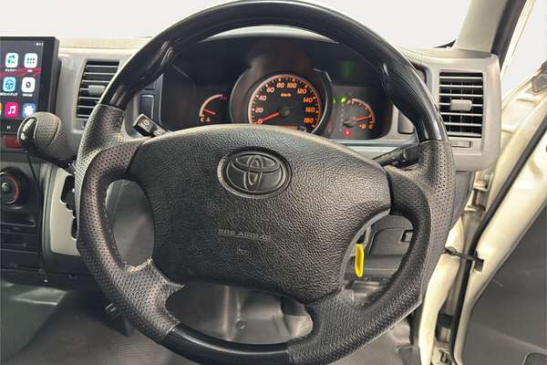 2011 Toyota Hiace DX Wide 4WD TRH226
