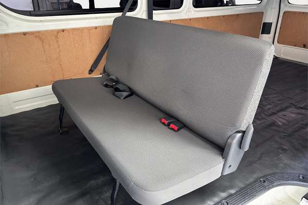 2011 Toyota Hiace DX Wide 4WD TRH226