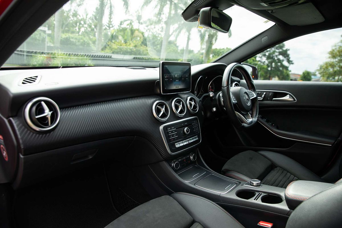 2016 Mercedes-Benz A-Class A200 W176