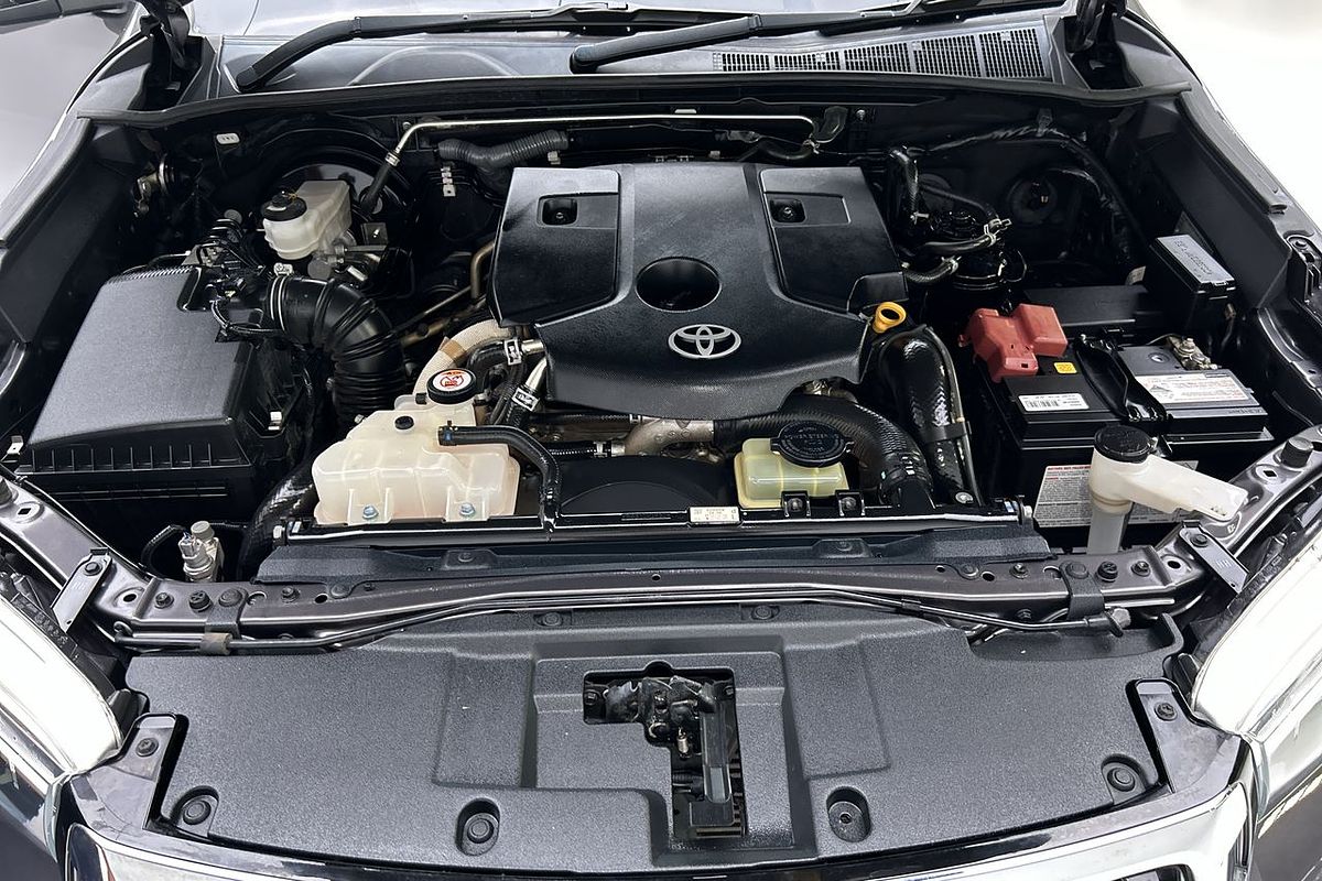 2019 Toyota Hilux SR5 GUN126R 4X4