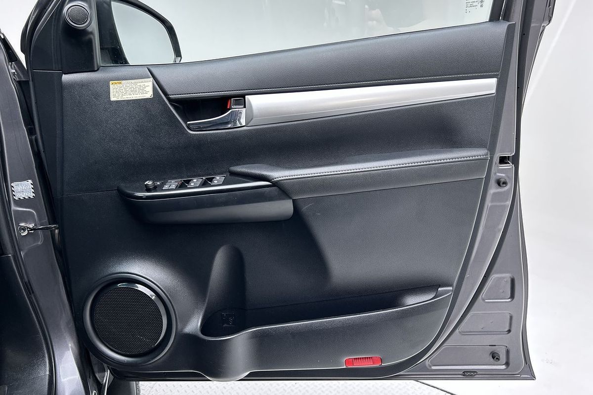 2019 Toyota Hilux SR5 GUN126R 4X4
