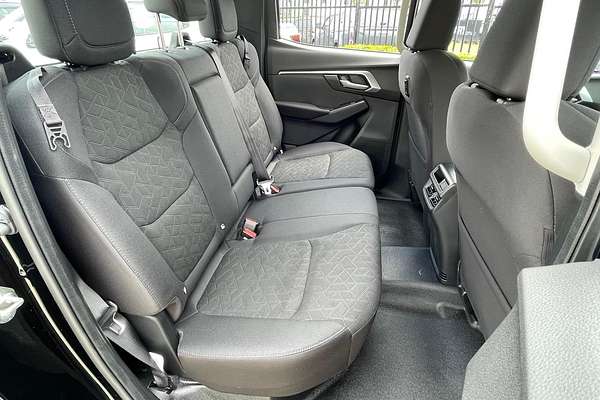 2025 Isuzu MU-X LS-M