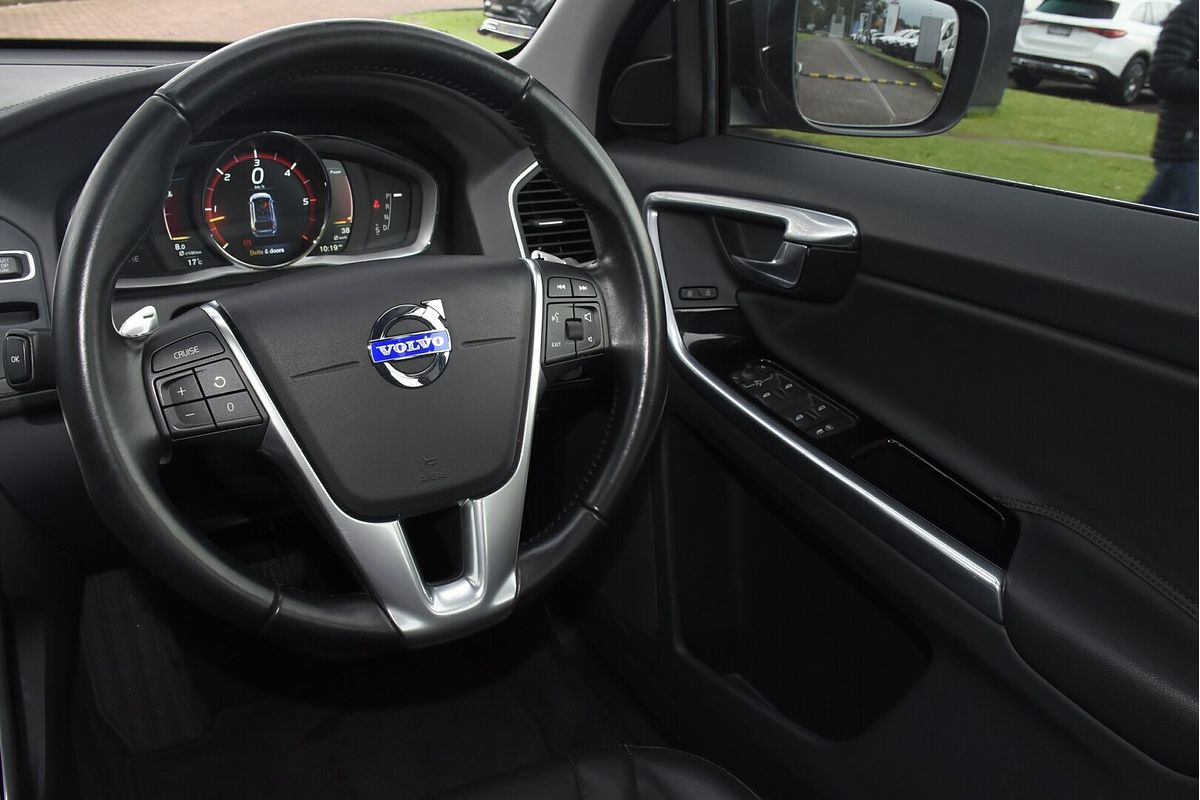 2015 Volvo XC60 D4 Kinetic