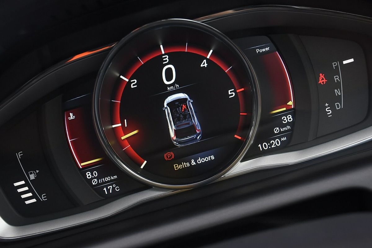 2015 Volvo XC60 D4 Kinetic