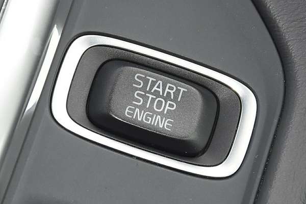 2015 Volvo XC60 D4 Kinetic