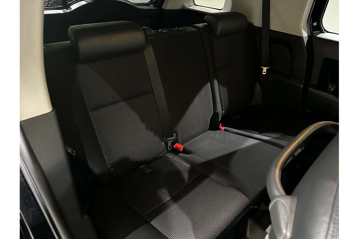 2014 Toyota FJ Cruiser  GSJ15R