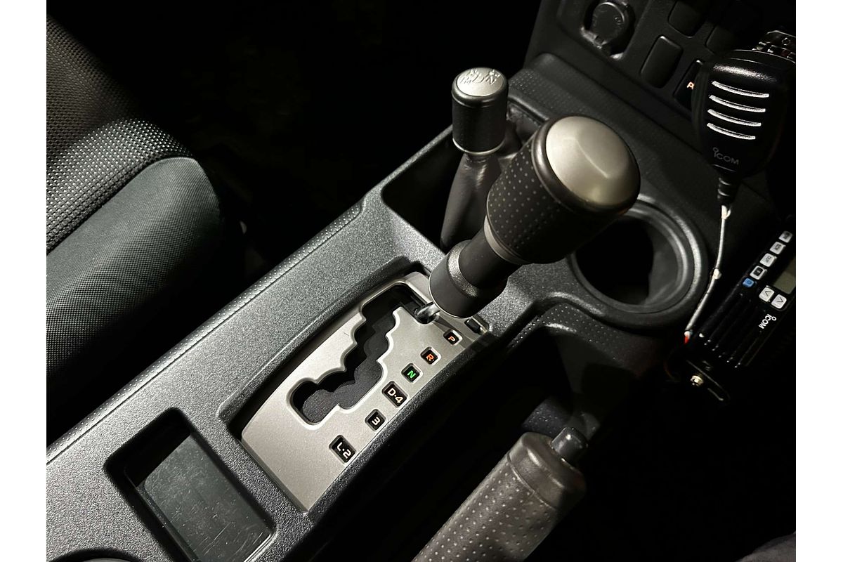 2014 Toyota FJ Cruiser  GSJ15R
