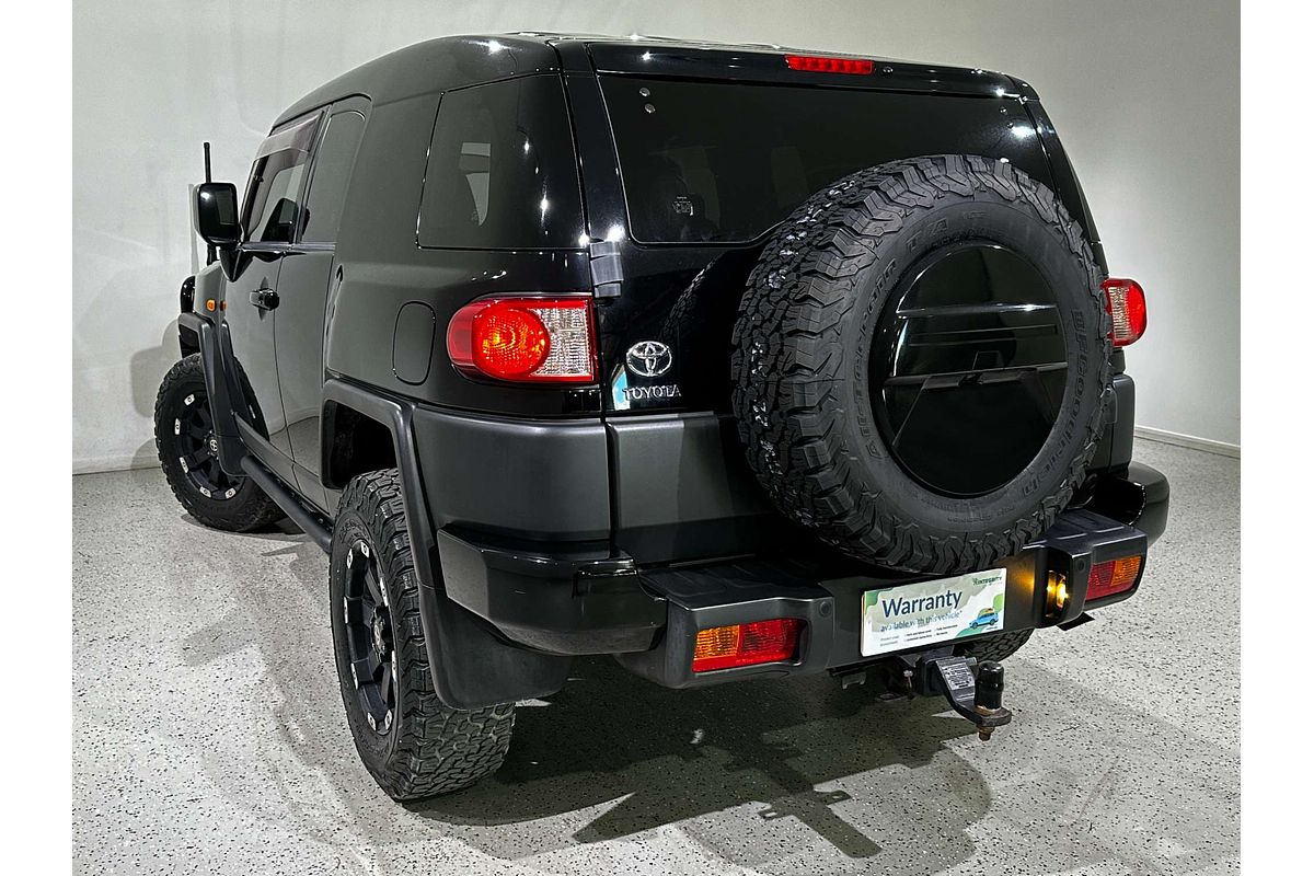 2014 Toyota FJ Cruiser  GSJ15R