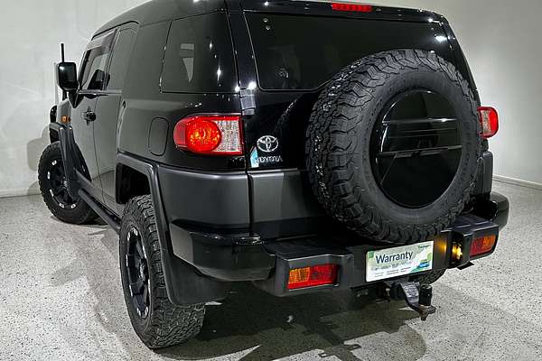 2014 Toyota FJ Cruiser  GSJ15R