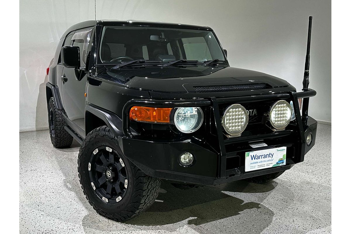 2014 Toyota FJ Cruiser  GSJ15R