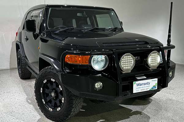 2014 Toyota FJ Cruiser  GSJ15R