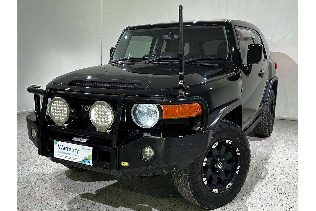 2014 Toyota FJ Cruiser  GSJ15R