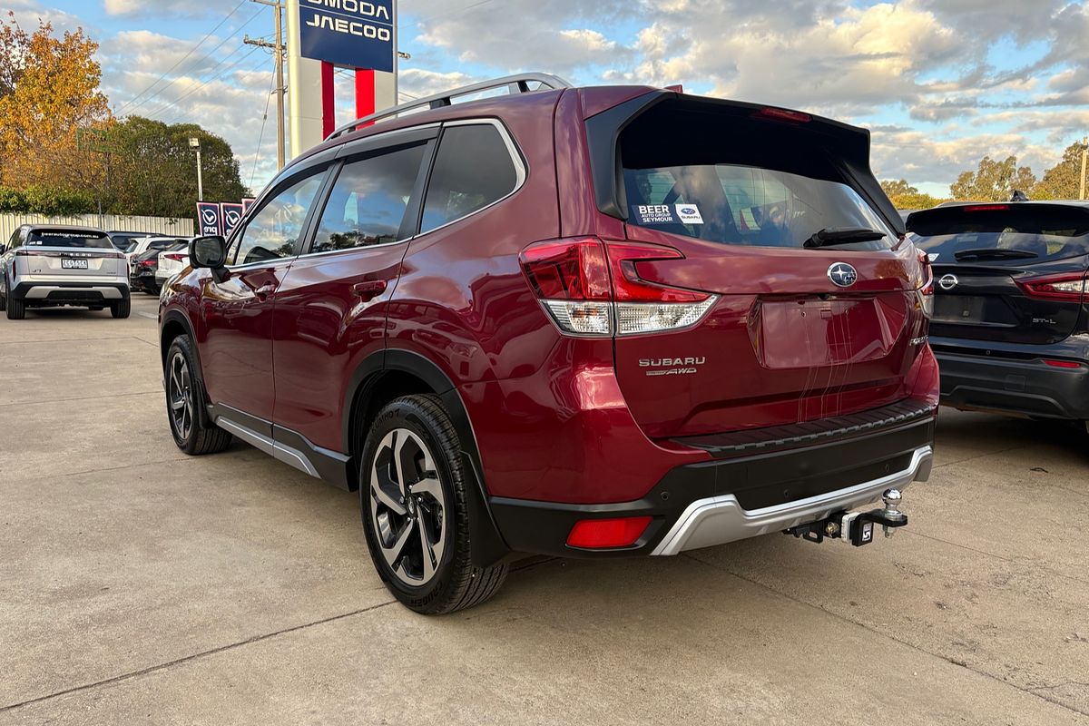 2022 Subaru Forester 2.5i-S S5