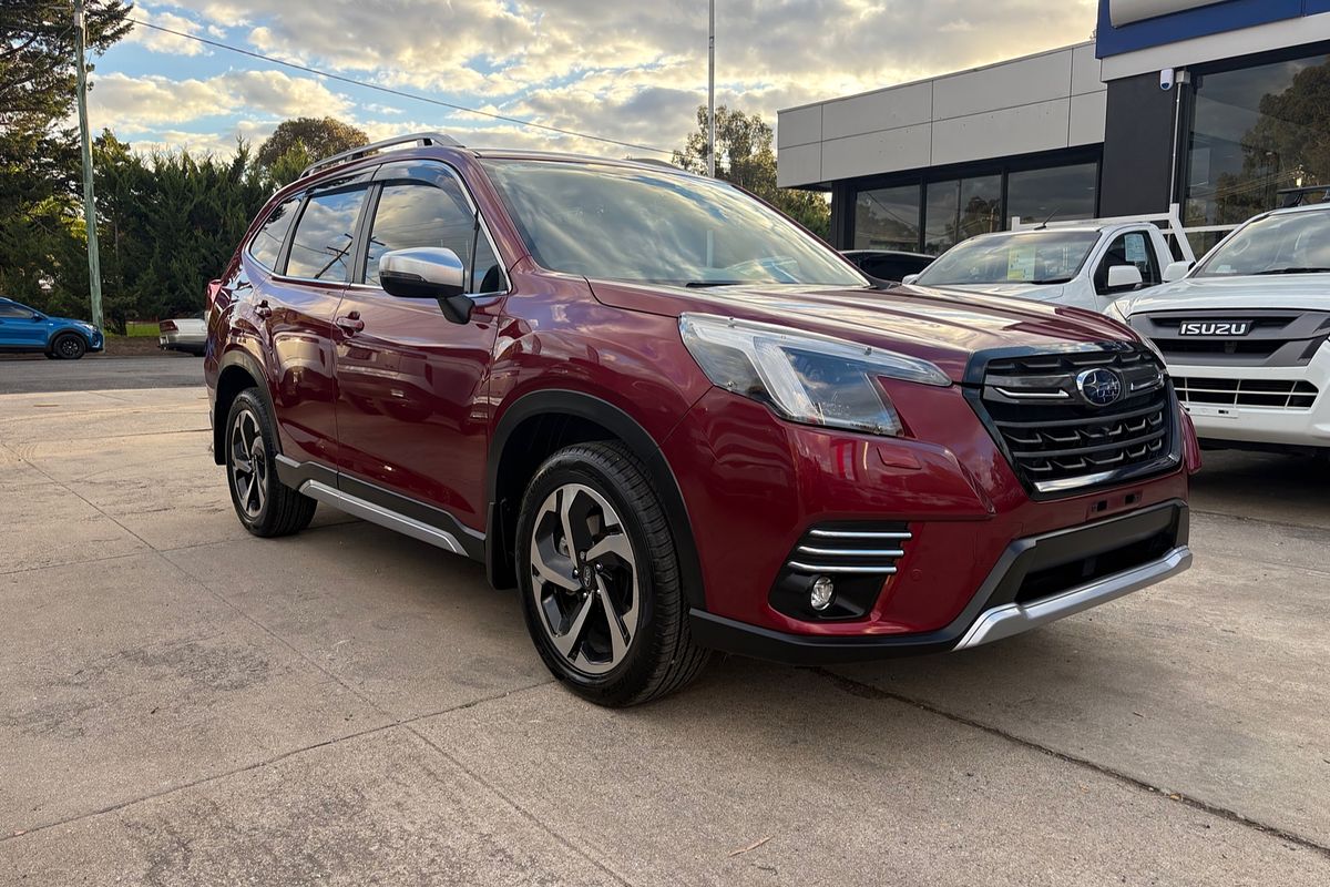 2022 Subaru Forester 2.5i-S S5