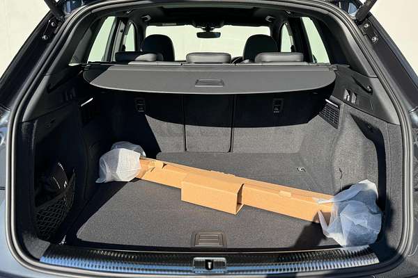 2025 Audi Q5 45 TFSI Sport FY