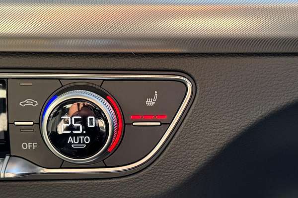 2025 Audi Q5 45 TFSI Sport FY