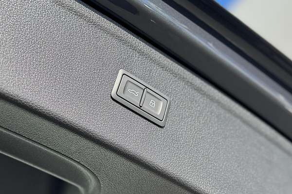 2025 Audi Q5 45 TFSI Sport FY
