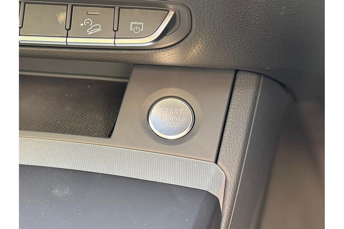 2025 Audi Q5 45 TFSI Sport FY