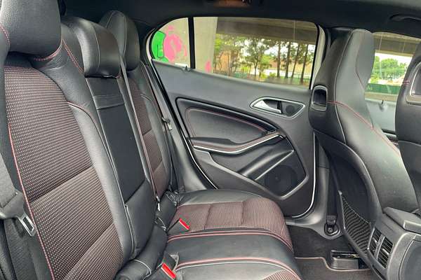2019 Mercedes-Benz GLA-Class GLA250 X156