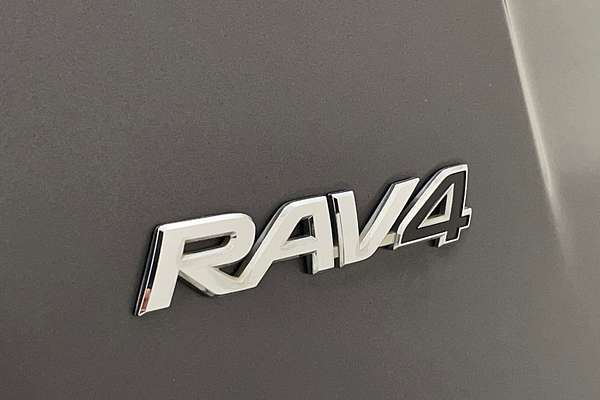 2018 Toyota RAV4 GXL ZSA42R