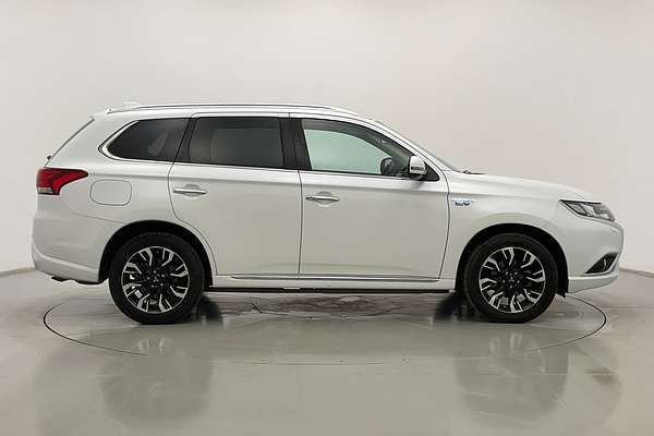 2017 Mitsubishi Outlander PHEV LS ZK