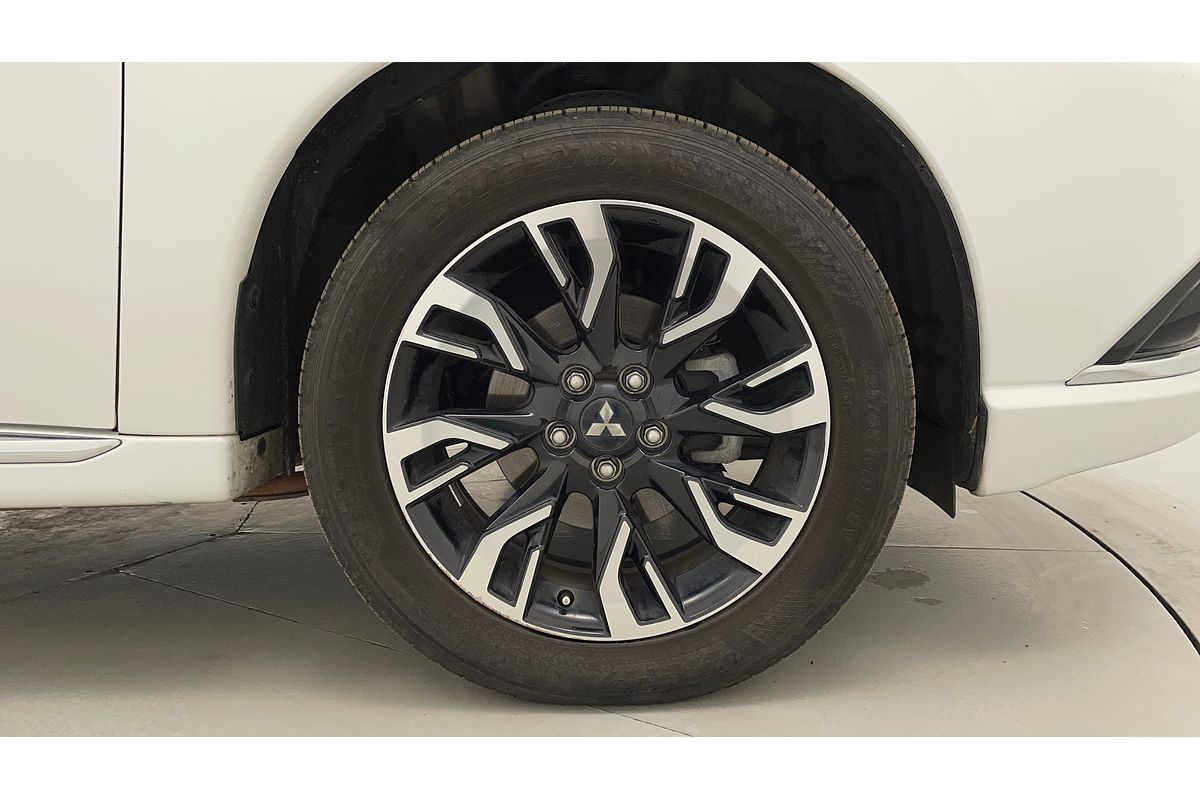 2017 Mitsubishi Outlander PHEV LS ZK