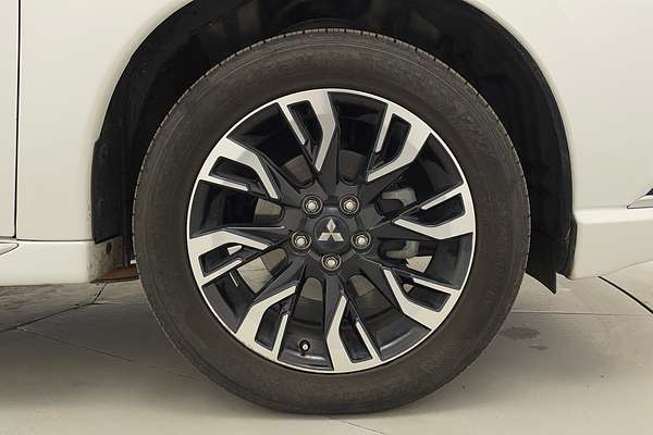 2017 Mitsubishi Outlander PHEV LS ZK