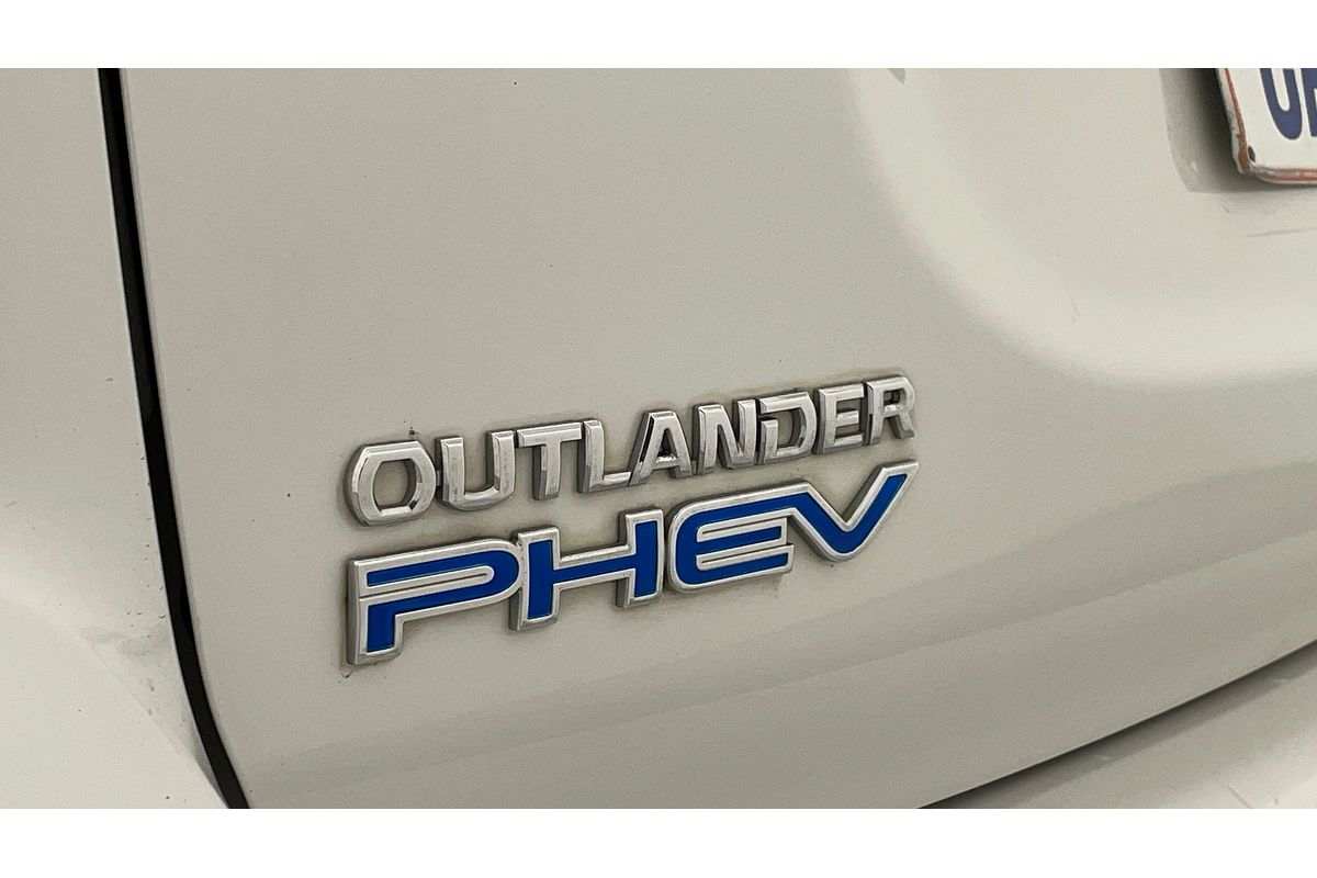 2017 Mitsubishi Outlander PHEV LS ZK