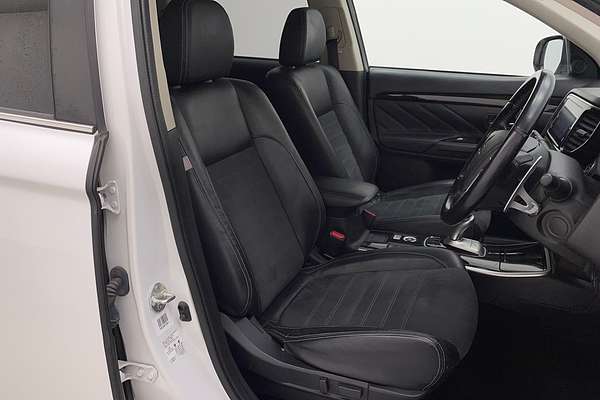 2017 Mitsubishi Outlander PHEV LS ZK