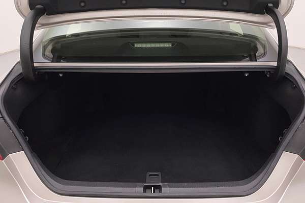 2018 Toyota Camry Ascent ASV70R