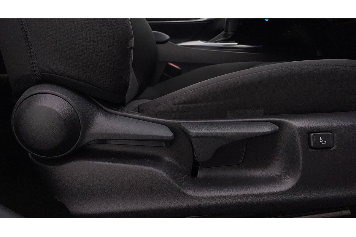 2018 Toyota Camry Ascent ASV70R