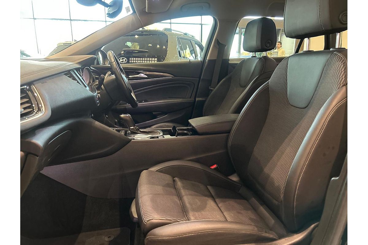 2019 Holden Commodore RS ZB