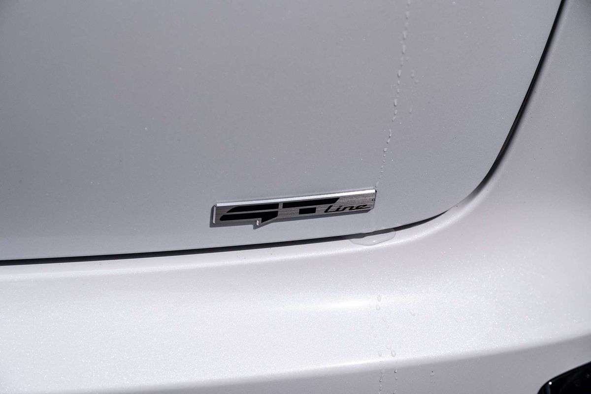 2025 Kia K4 GT-Line CL4m