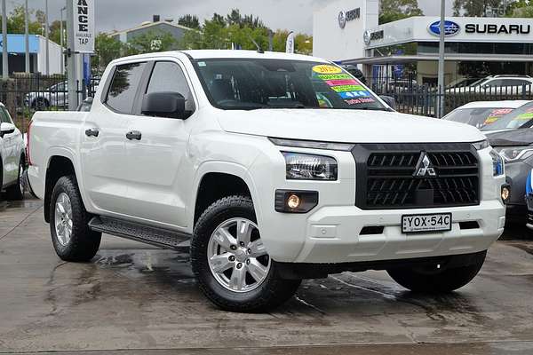 2024 Mitsubishi Triton GLX MV 4X4