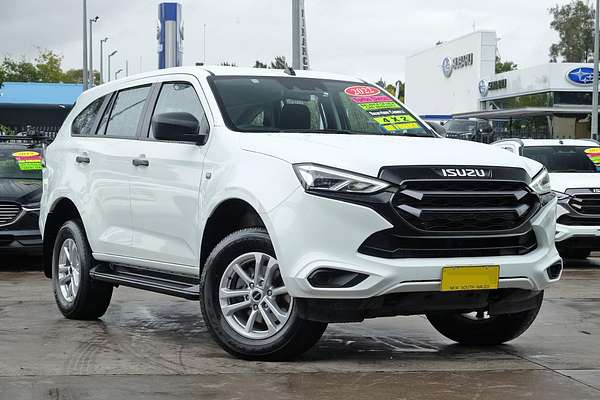 2022 Isuzu MU-X LS-M