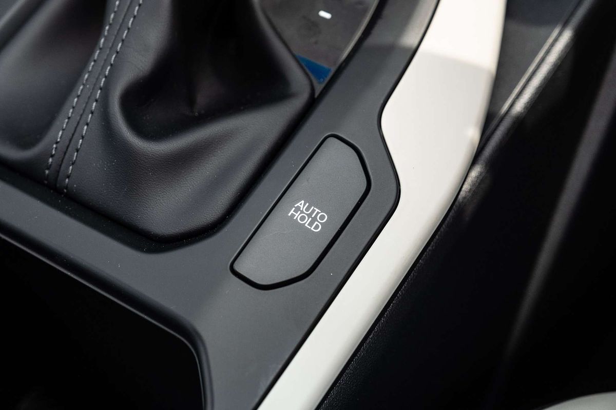 2025 Kia K4 GT-Line CL4m