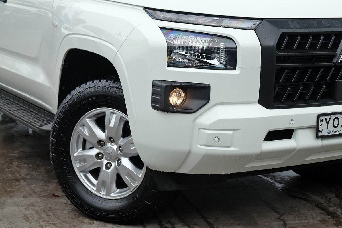 2024 Mitsubishi Triton GLX MV 4X4