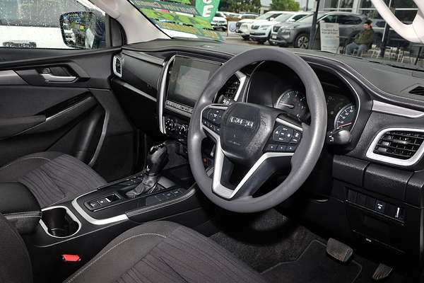 2022 Isuzu MU-X LS-M