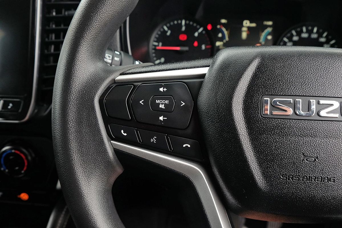 2022 Isuzu MU-X LS-M