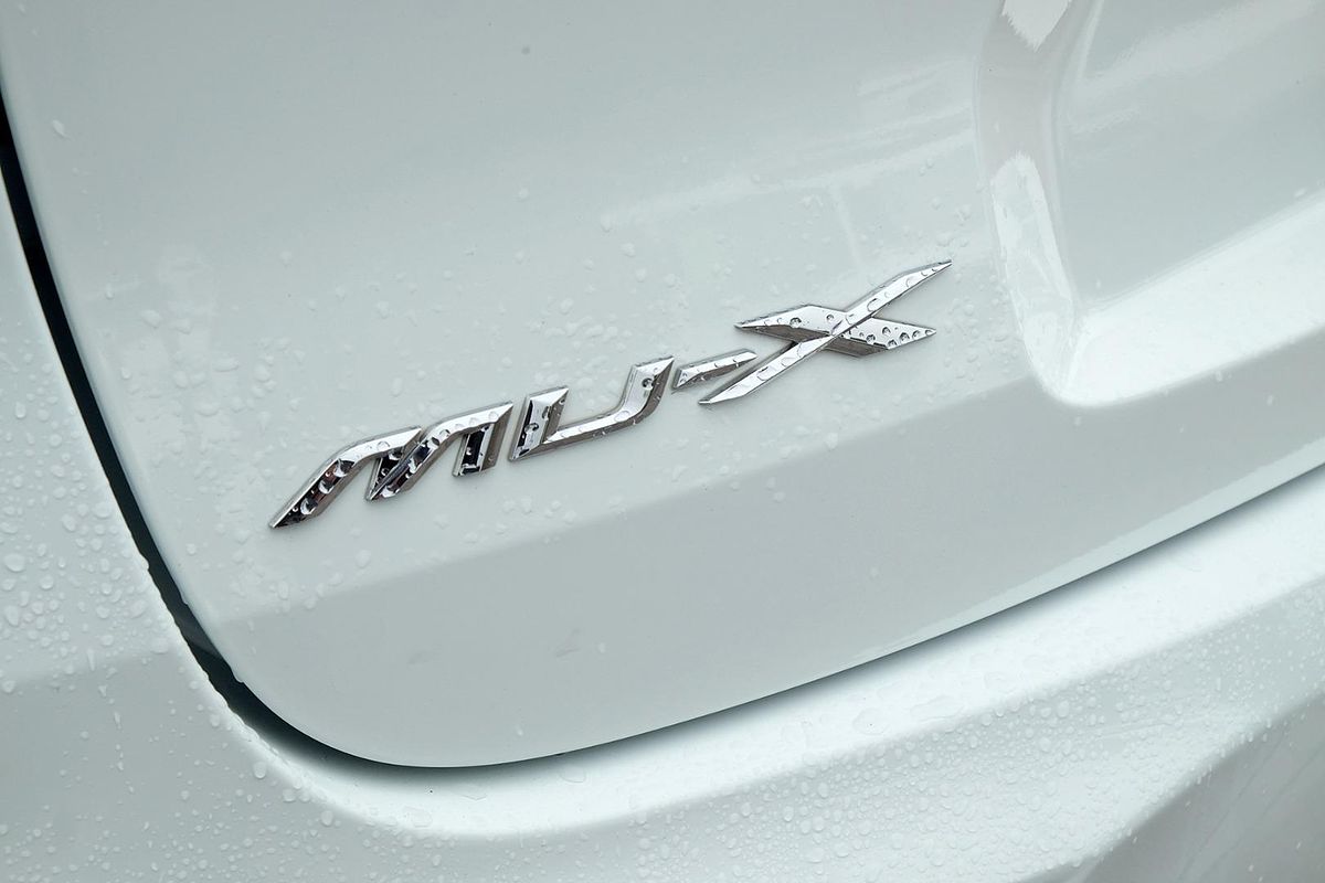 2022 Isuzu MU-X LS-M