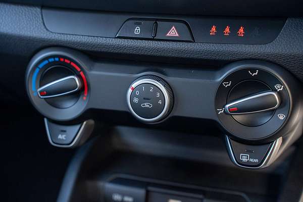 2025 Kia Stonic S YB