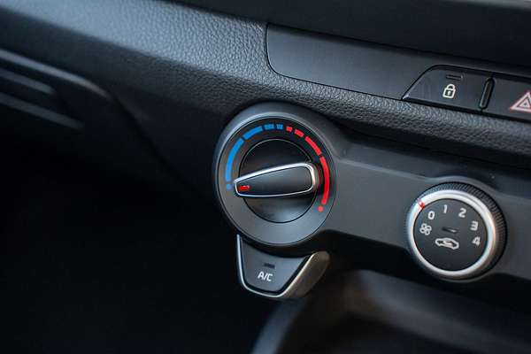 2025 Kia Stonic S YB