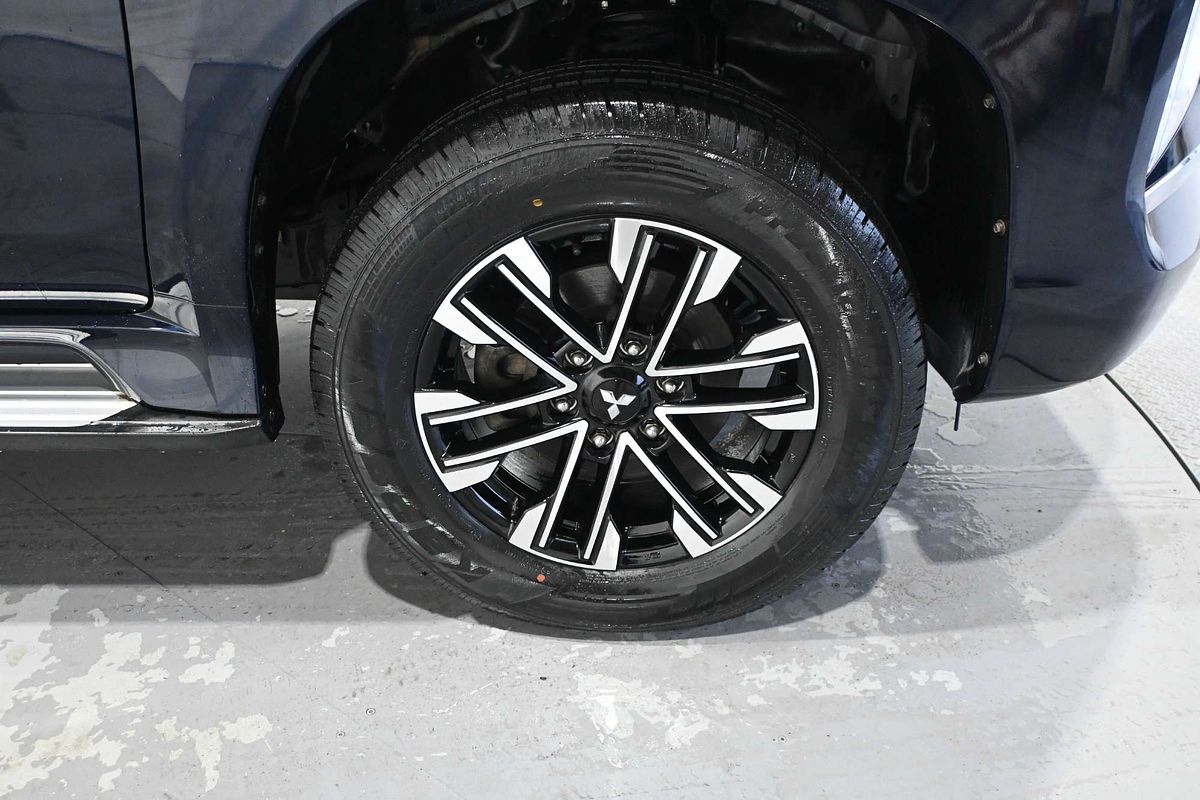 2020 Mitsubishi Pajero GLS NX