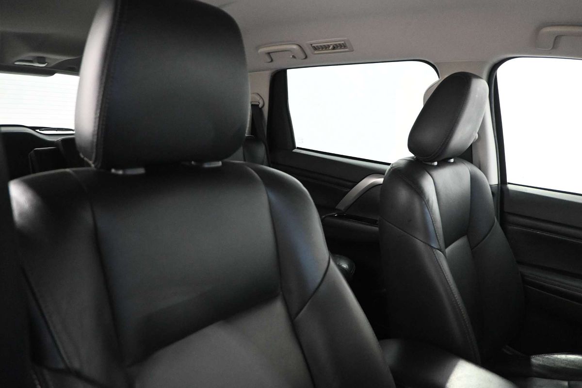2020 Mitsubishi Pajero GLS NX