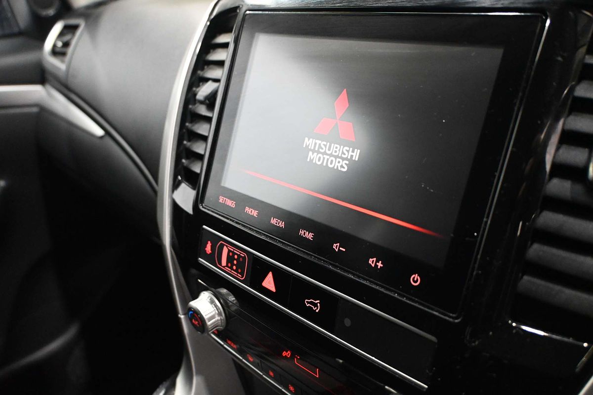 2020 Mitsubishi Pajero GLS NX