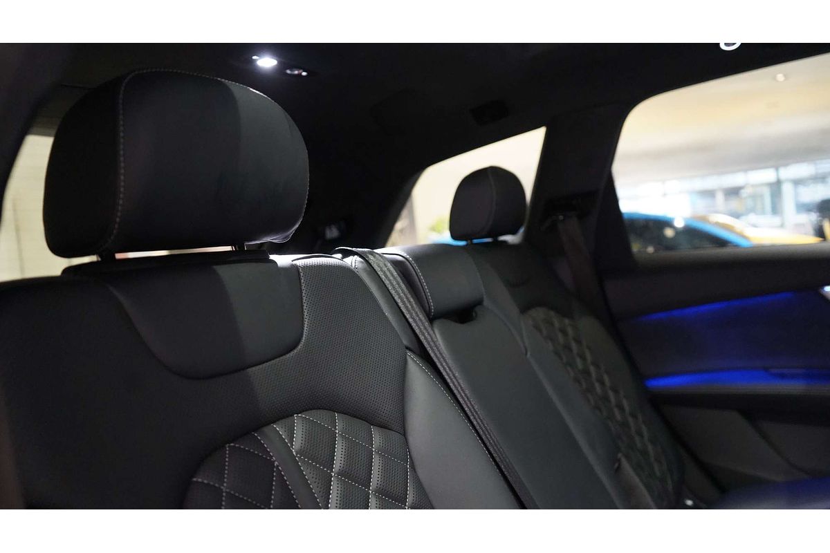 2023 Audi SQ7 TFSI 4M